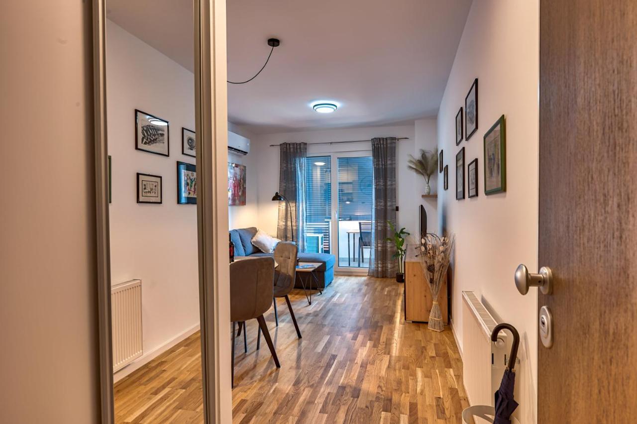 Art Apartment Monvidal Пула Экстерьер фото
